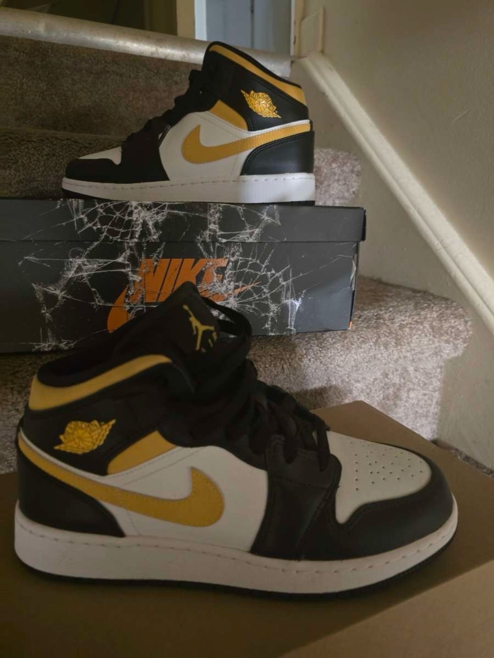 Nike Women Mid-Top Sneakers — White/Gold/Black